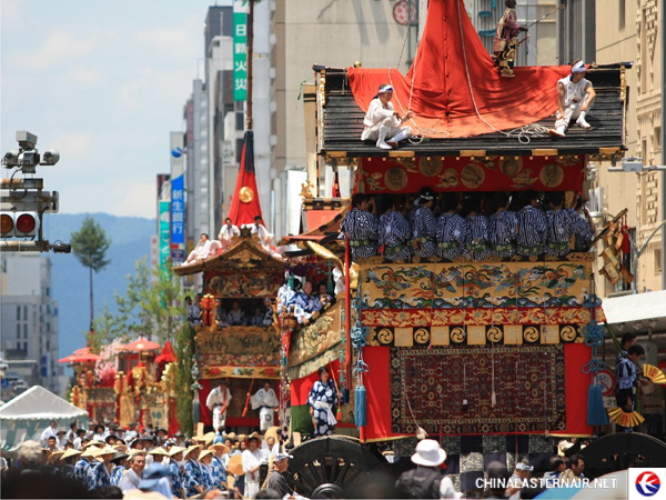 Tenjin Matsuri - Lễ hội truyền thống độc đáo của Osaka
