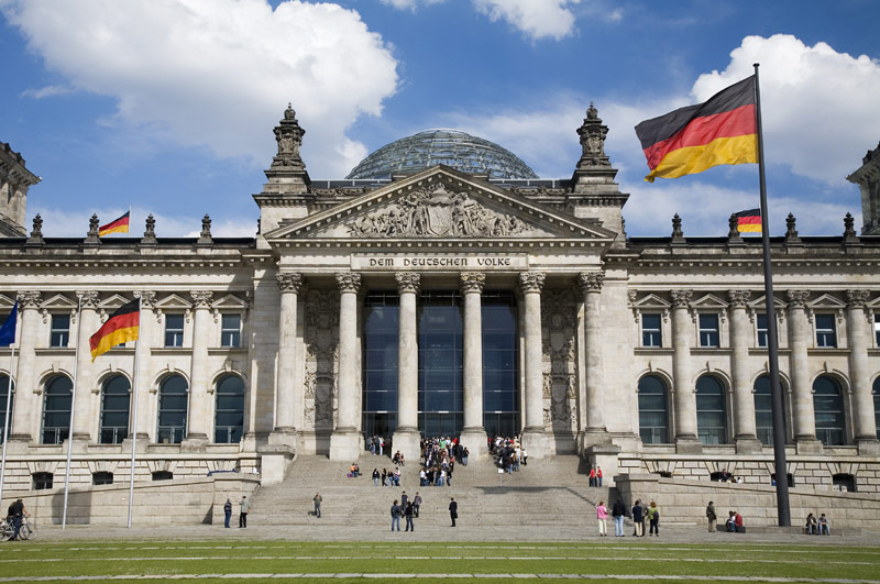 Tòa nhà Reichstag đồ sộ với kiến trúc độc đáo