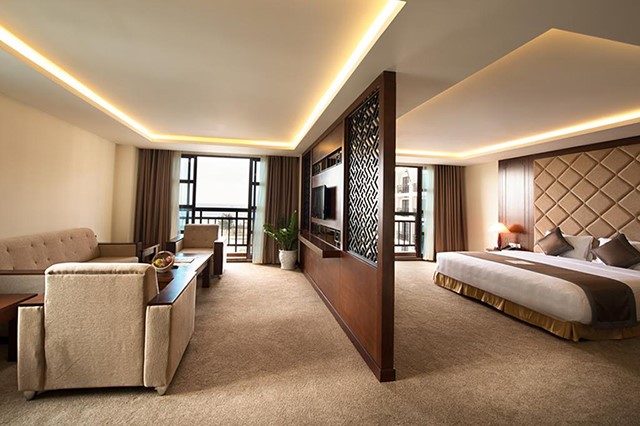Phòng executive suite Mường Thanh Holiday Hội An